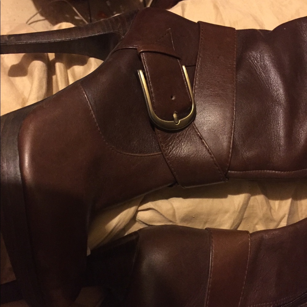 Boots - Picture 5 of 5